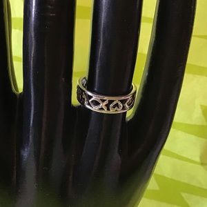 Sterling silver fish. & heart ring, size 6